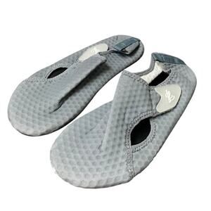 LeIsfIt Mens Size 8-9 Wide Gray Hook & Loop Fasten Swim Quick Dry Barefoot Shoes